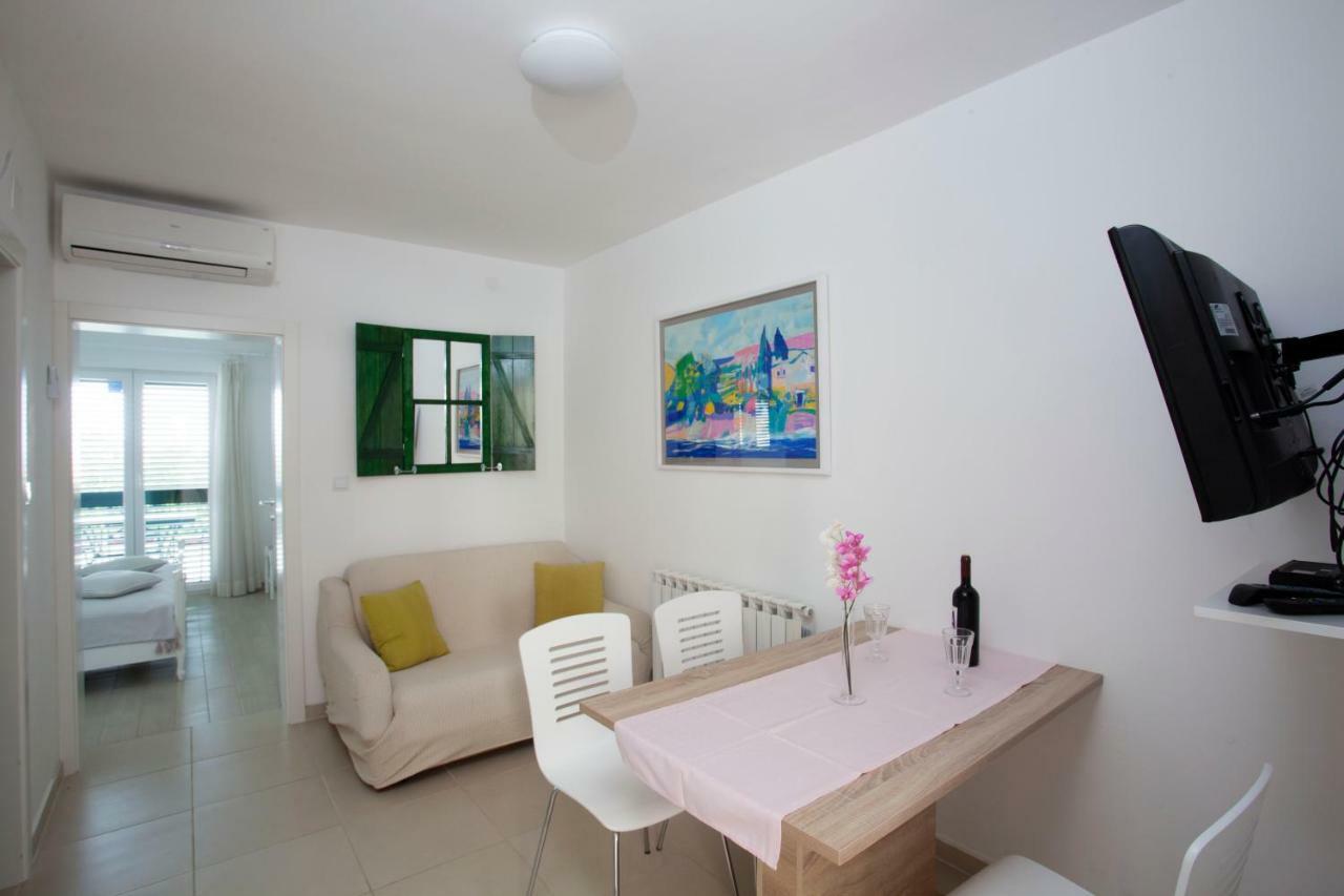 Apartments Aurelia Baška Voda Kültér fotó